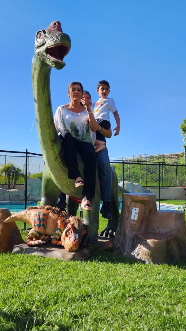 Brachiosaurus Mechanical Ride - Image 6