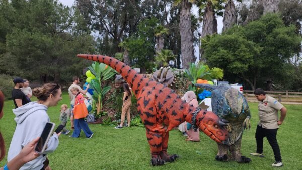 Red Devil Walking Dinosaur - Image 6