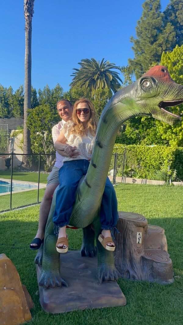 Brachiosaurus Mechanical Ride - Image 2
