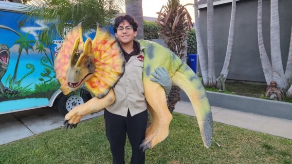 Dilophosaurus Shoulder Dinosaur - Image 2